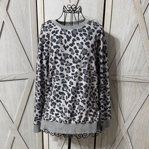 NWT-Gray Leopard Print Sweater